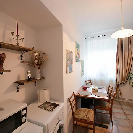 House Anastasia בראשוב